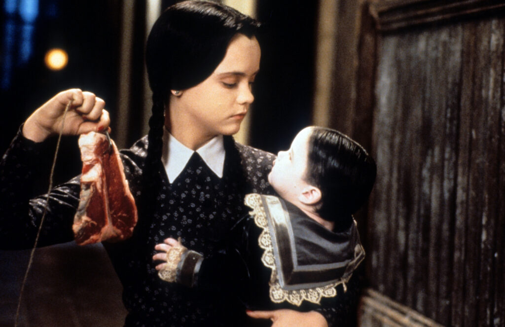 Wednesdey Addams styl - Christina Ricci jako Wednsdey Addams w filmie z 1991 roku