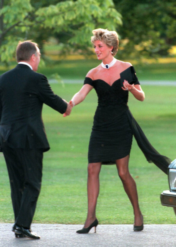 księżna Diana w revenge dress