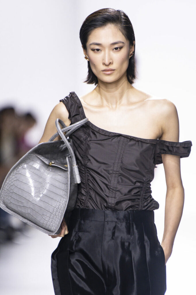 [Modne torebki wiosna-lato 2026]: doctor bag