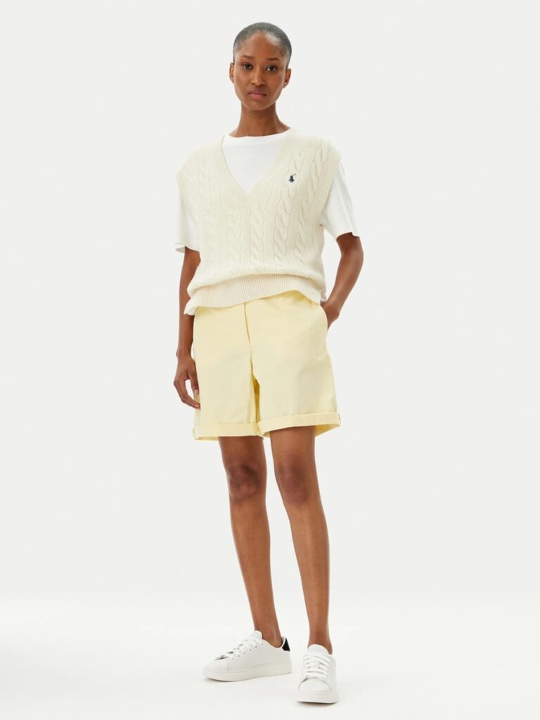 Garniturowe bermudy w odcieniu butter yellow