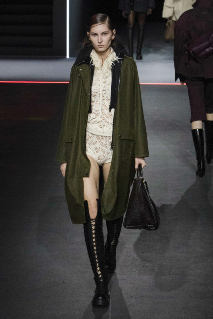 [Modne buty damskie jesień-zima 2025/2026]: sznurowane