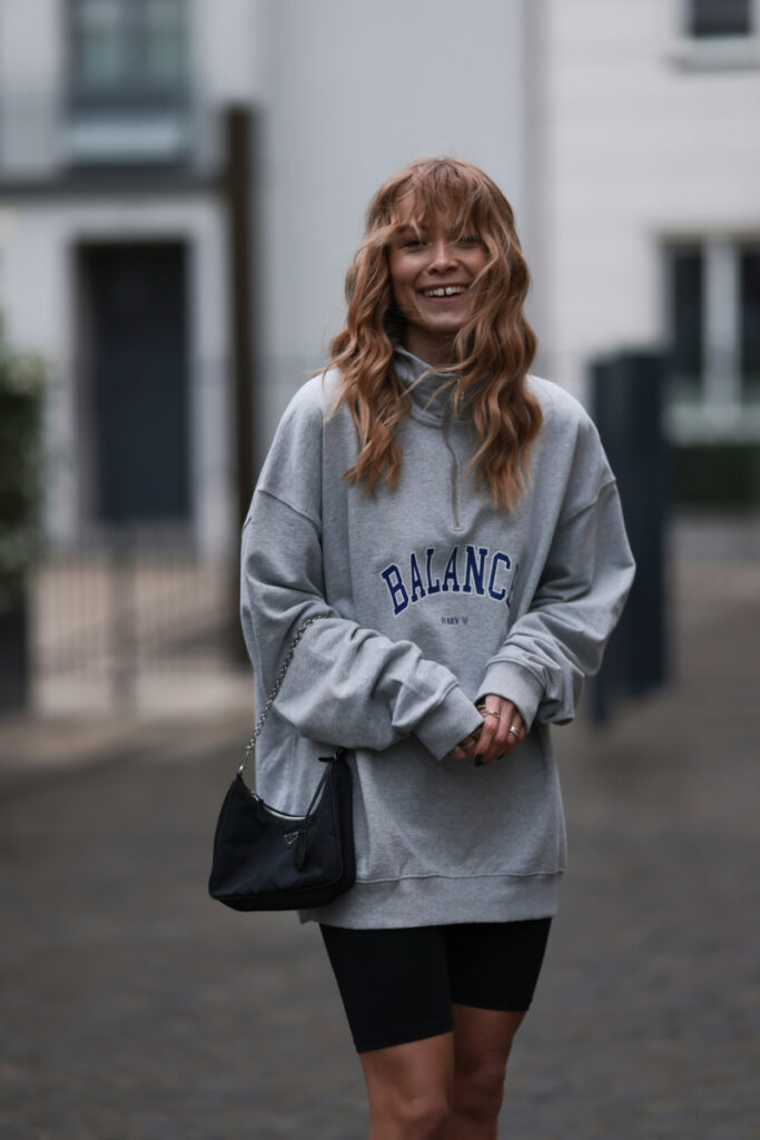 legginsy do jogi, bluza oversize na joge na swiezym powietrzu