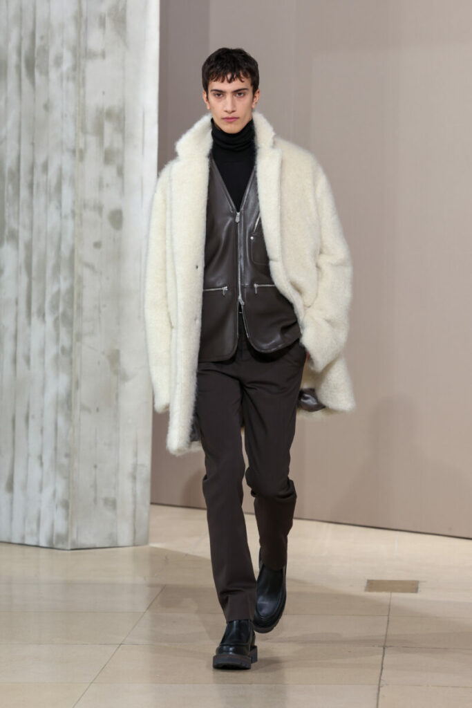 Jak nosić golf męski? Inspiracje z wybiegów