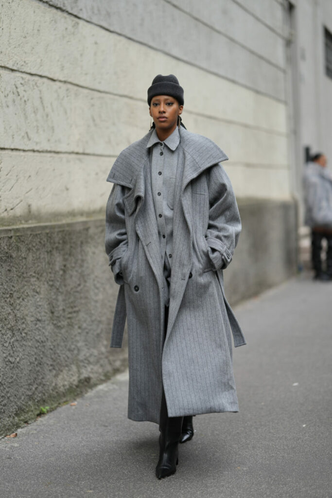 z czym nosic czapke weslniana w duchu power dressing