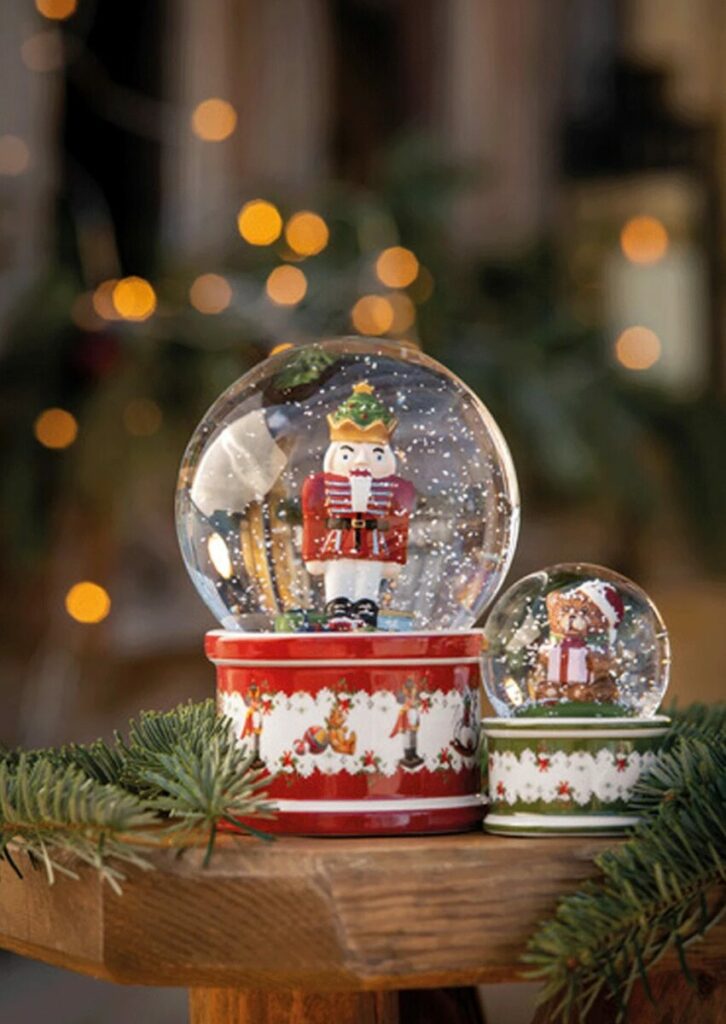 Jak stworzyć świąteczny nastrój w domu, figurki świąteczne